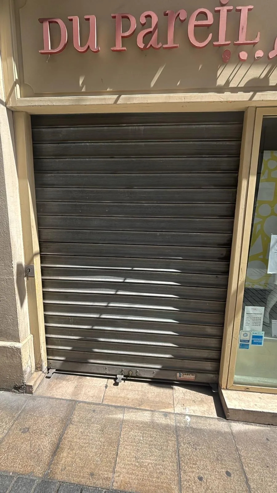 Installation et pose de rideau métallique à Marseille 10